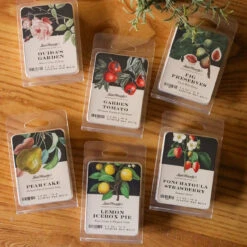 Garden Tomato and Fresh Cut Grass Scented Wax Melts -Laurel Mercantile Store 1A22BD72 3ABB 46A3 839B A7256ABD6CFB
