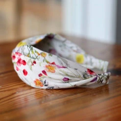 Lucy's Summer Floral Headband with Non-Slip Grip & Pinch-Free Design 16 Lucy's Summer Floral Headband with Non-Slip Grip & Pinch-Free Design -Laurel Mercantile Store 21D7BAE1 C462 4E38 890D 748FC2FB9688 1f063ba4 25f9 42c1 9cf4 67ab61744f4c