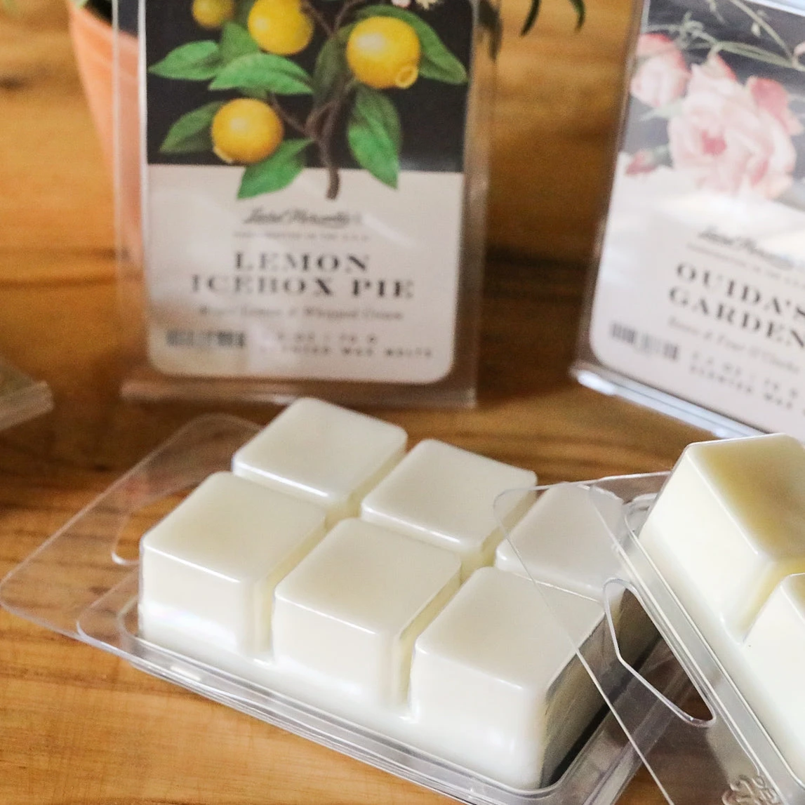 Pear Cake Scented Wax Melt with Sweet Caramel Icing 4 Pear Cake Scented Wax Melt with Sweet Caramel Icing - Image 2