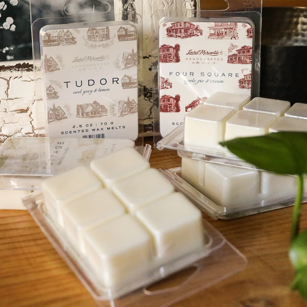 Tudor Wax Melt: Earl Grey & Lemon Architecture Collection 4 Tudor Wax Melt: Earl Grey & Lemon Architecture Collection - Image 2