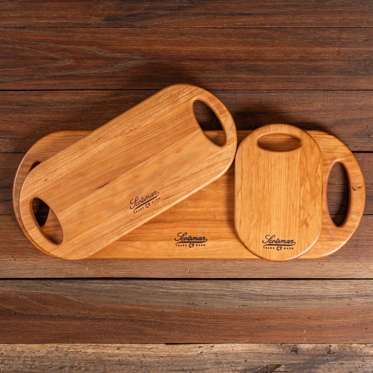 Scotsman Cherry Oval Cheese Board: Handcrafted American Hardwood Serving Tray 4 Scotsman Cherry Oval Cheese Board: Handcrafted American Hardwood Serving Tray - Image 2
