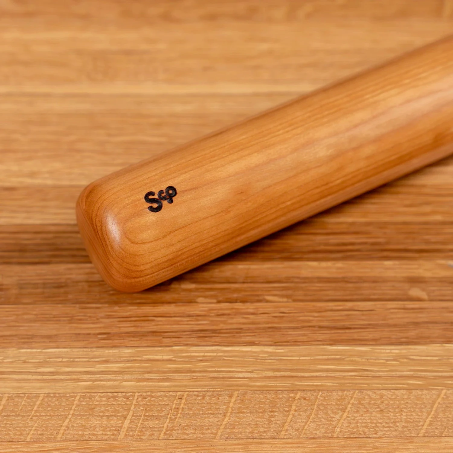 Handcrafted Solid Wood Straight Rolling Pin - 20-Inch Professional Baker's Tool 6 Handcrafted Solid Wood Straight Rolling Pin - 20-Inch Professional Baker's Tool - Image 4