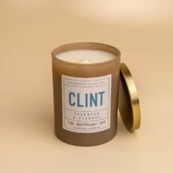 Teakwood & Flannel Masculine Scented Candle - Clint 11 oz -Laurel Mercantile Store Clint 11 ounce candle 00003