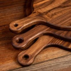 Walnut Pizza Board 16 Walnut Pizza Board -Laurel Mercantile Store DSC00718