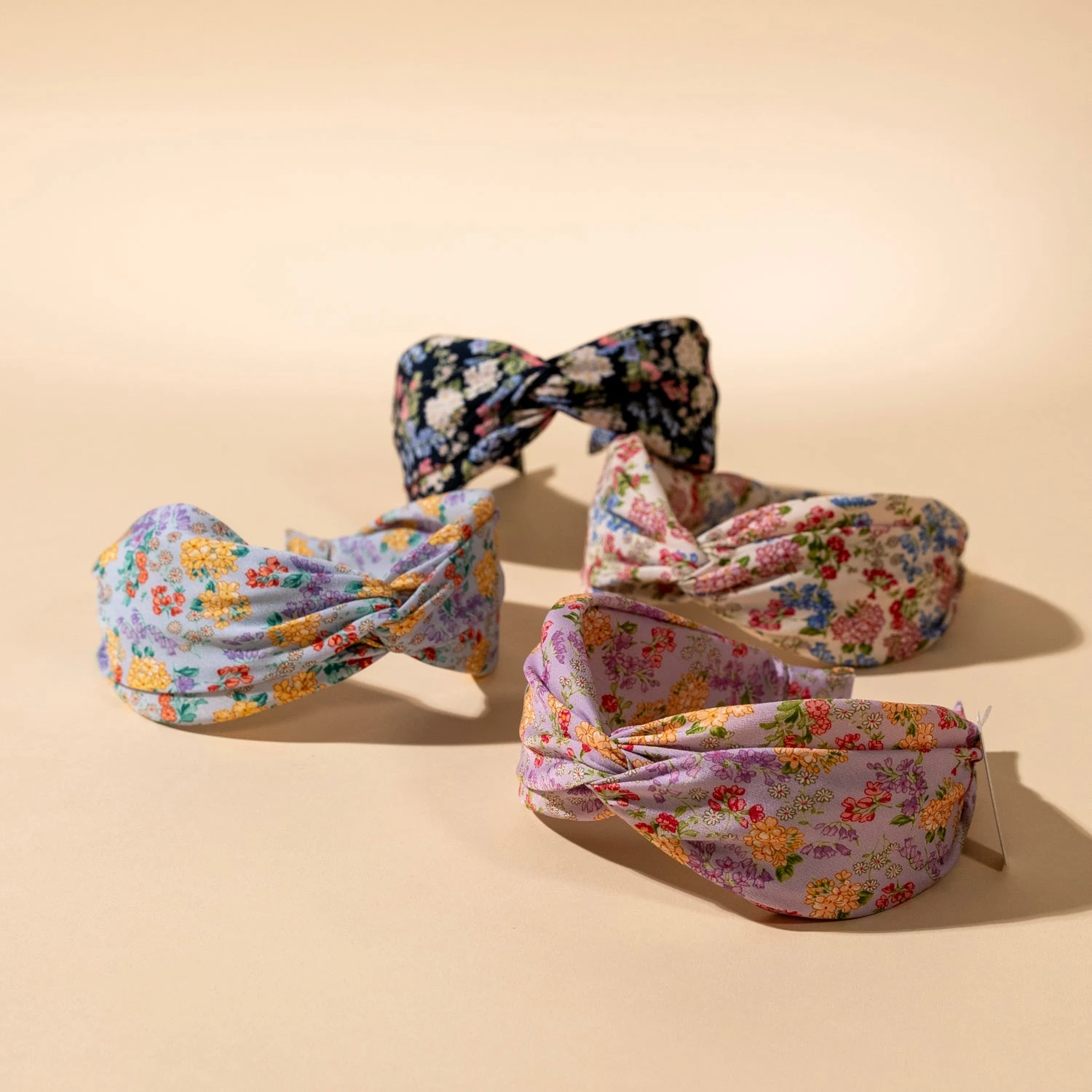 Lucy's Hydrangea Floral Headband - Pinch-Free Comfort 4 Lucy's Hydrangea Floral Headband - Pinch-Free Comfort - Image 2