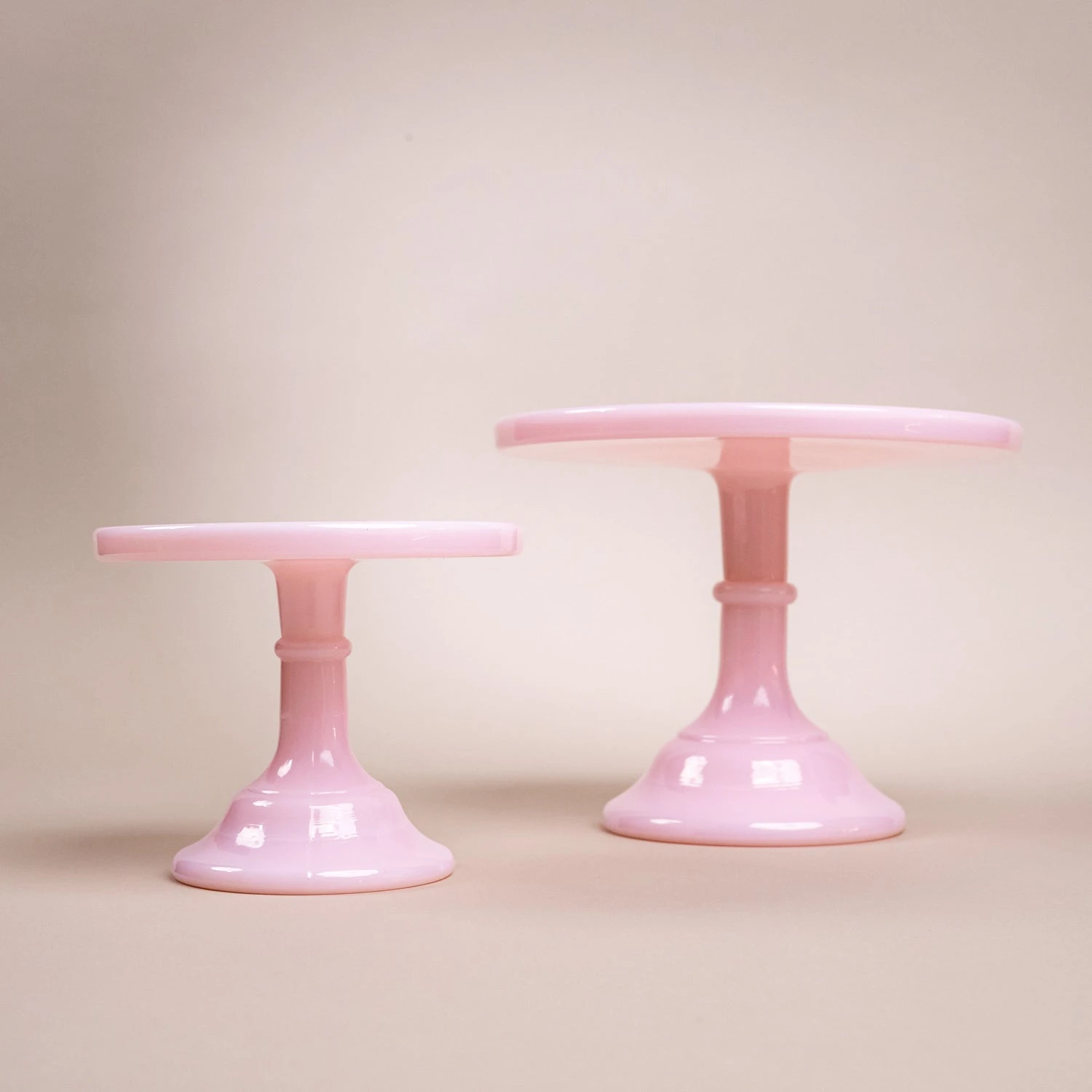 Crown Tuscan Cake Stand 5 Crown Tuscan Cake Stand - Image 3