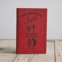 Southern Family Recipes & Heartwarming Stories (Vol. 1)