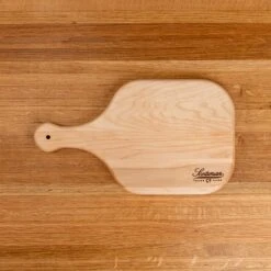 Scotsman Co. Maple Square Cheese Board - Handcrafted American Hardwood 22 Scotsman Co. Maple Square Cheese Board - Handcrafted American Hardwood -Laurel Mercantile Store Maple Square Cheese Board Medium 00001