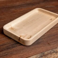 Scotsman Handcrafted Maple Wooden Valet Tray -Laurel Mercantile Store Maple Valet One Compartment 00004