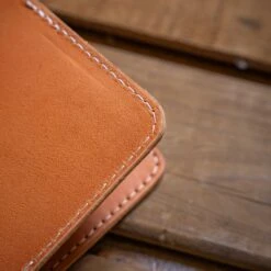 Scotsman Leather Bi-Fold Wallet: Handcrafted English Bridle Leather -Laurel Mercantile Store Scotsman Leather Bi Fold Wallet 00004