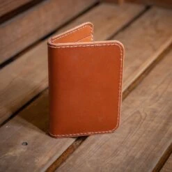 Scotsman Small Bi-Fold Wallet - Full-Grain American Leather