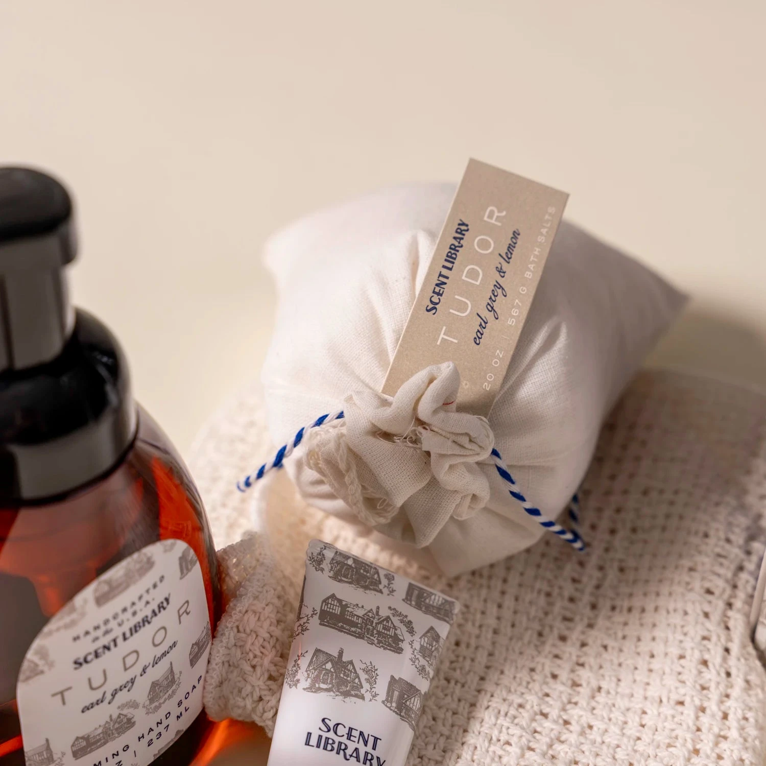 Tudor Architecture Collection Bath Salts - Earl Grey & Lemon, 20 oz 4 Tudor Architecture Collection Bath Salts - Earl Grey & Lemon, 20 oz - Image 2