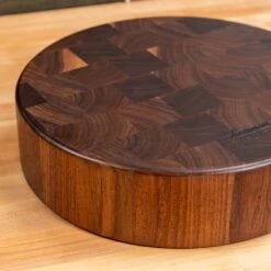 Scotsman Walnut End Grain Round Butcher Block 17 Scotsman Walnut End Grain Round Butcher Block -Laurel Mercantile Store Walnut End Grain Round Butcher Block 00012