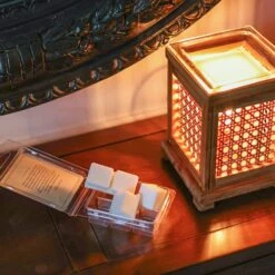 Heirloom Rooms Chapter 2 Entry Wax Melt - Orange Zest & Peonies 10 Heirloom Rooms Chapter 2 Entry Wax Melt - Orange Zest & Peonies -Laurel Mercantile Store Wax Melts 00002 8