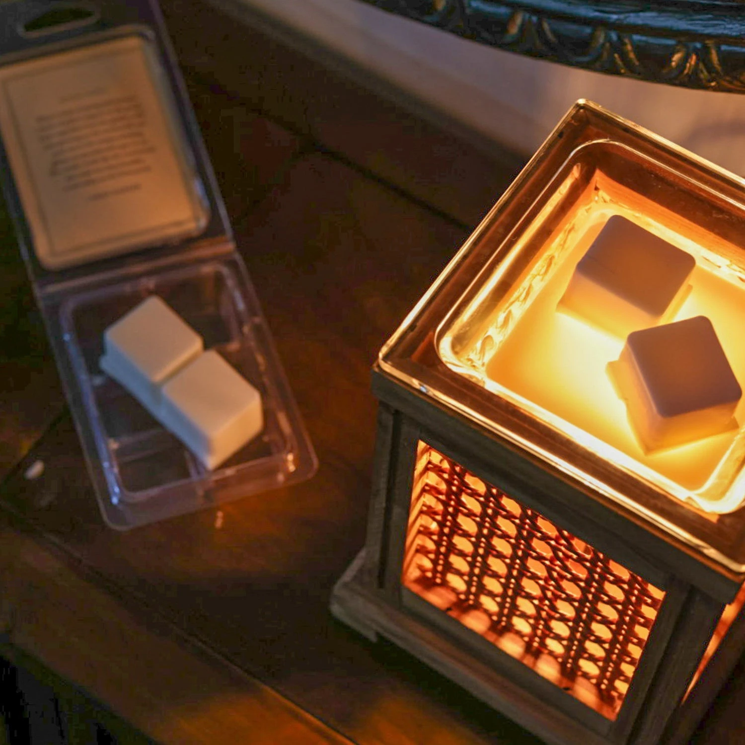 Scotsman Black Pepper & Mandarin Wax Melt - Scent Library 6 Scotsman Black Pepper & Mandarin Wax Melt - Scent Library - Image 4