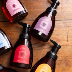 Mae Foaming Hand Soap - Blackcurrant, Barley & Oats (8 oz) -Laurel Mercantile Store mae2